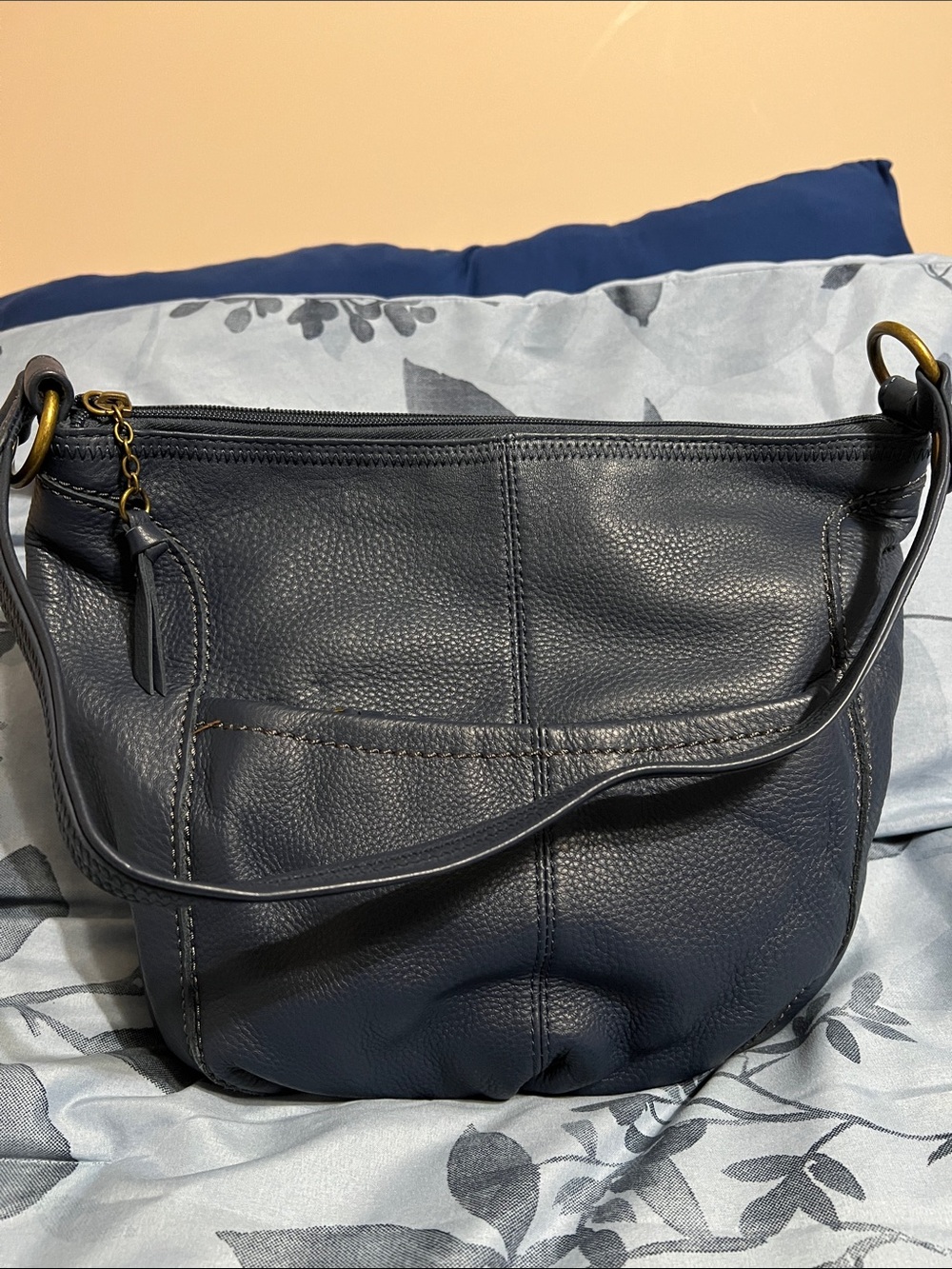 The Sak Classic Navy Leather Shoulder Bag